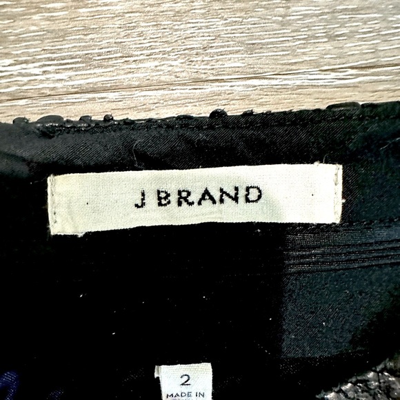 J Brand, Black Leather Shorts Size 2 - Picture 2 of 3